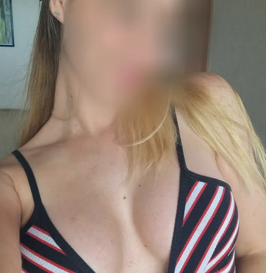 Charlotte, 24