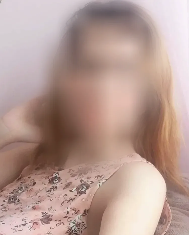 Sanne, 28